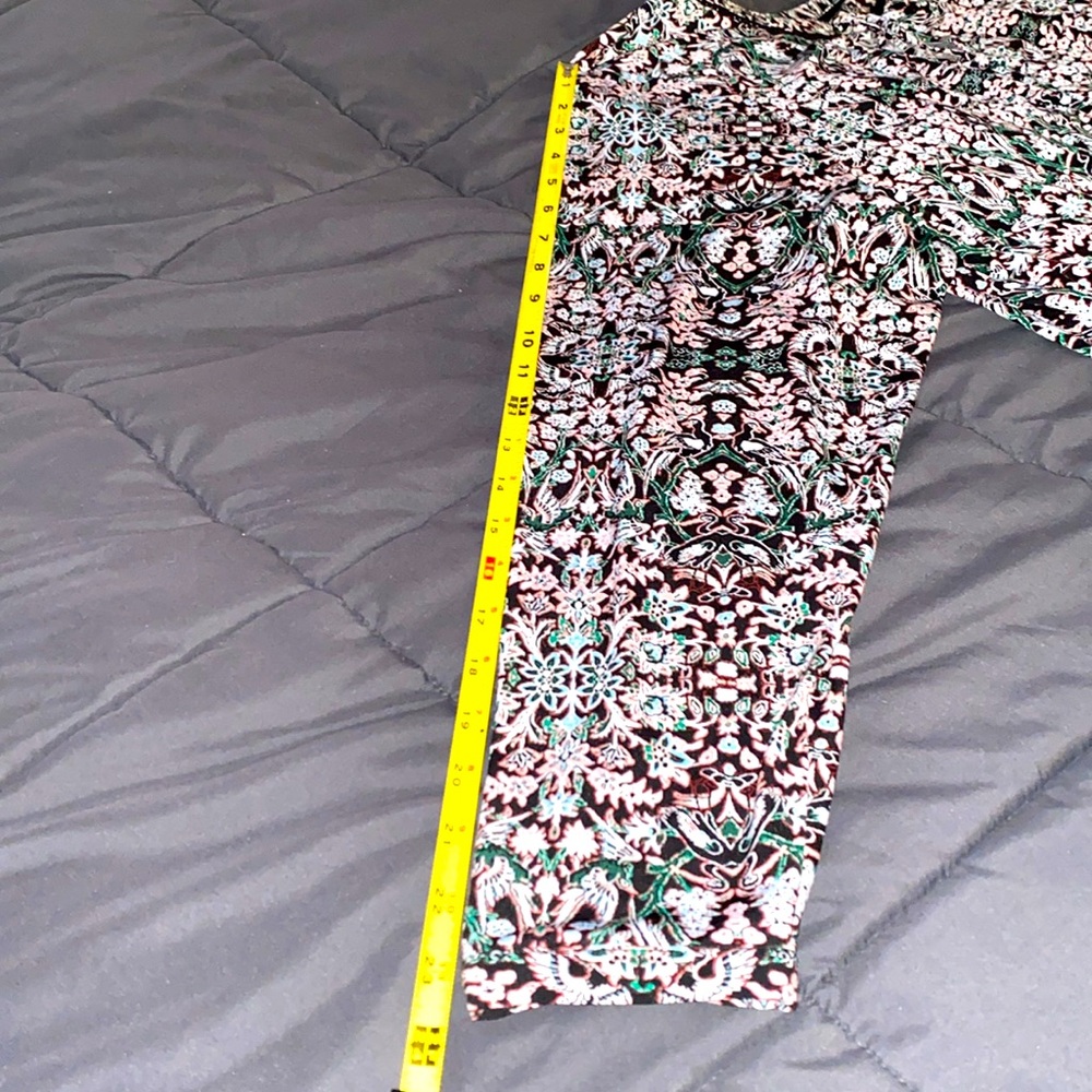 Liz Claiborne Floral Print Women's Top - Picture 6 of 9